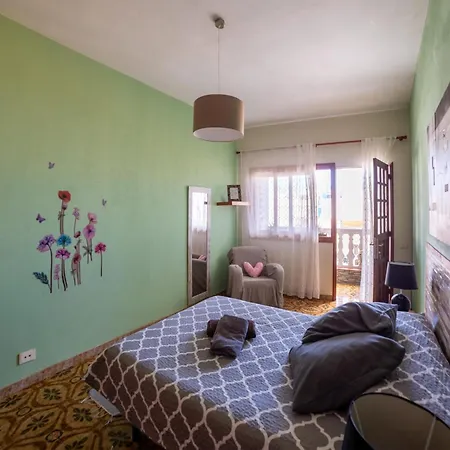 Silos Near Playa La Caleta בית נופש לוס סילוס