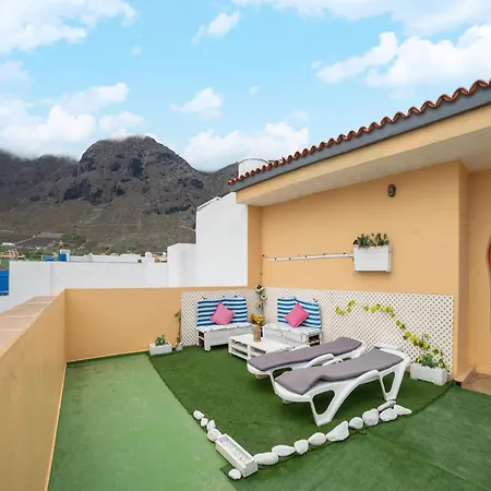 Silos Near Playa La Caleta בית נופש לוס סילוס