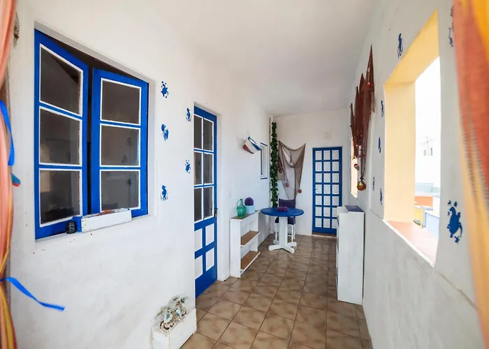 Silos Near Playa La Caleta 別荘 *