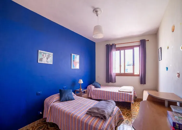 別荘 Silos Near Playa La Caleta *