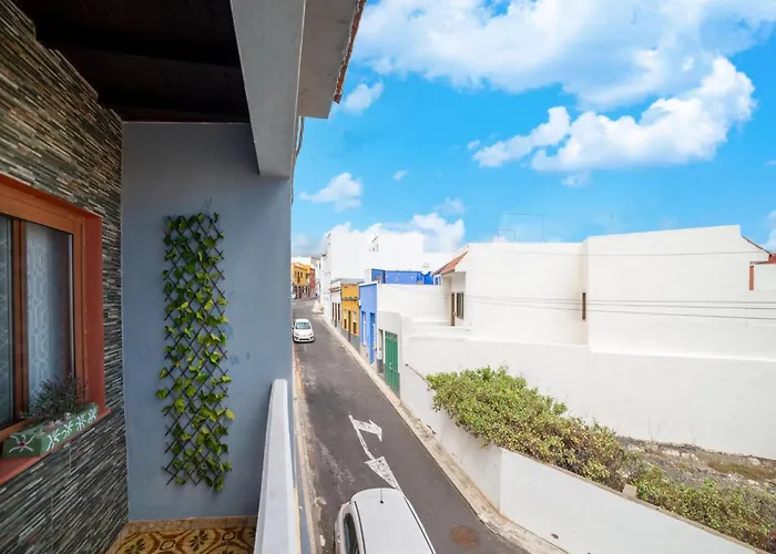 Silos Near Playa La Caleta ロス・シロス