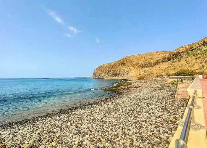 펜션 Silos Near Playa La Caleta