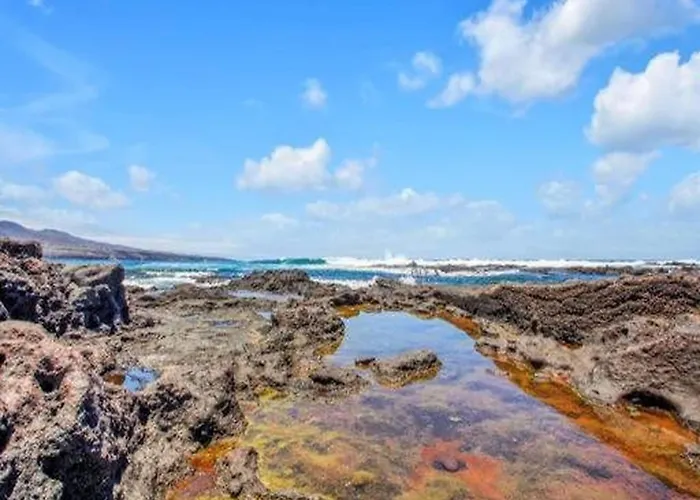 Silos Near Playa La Caleta ロス・シロス
