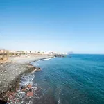 Silos Near Playa La Caleta بيت للعطل *